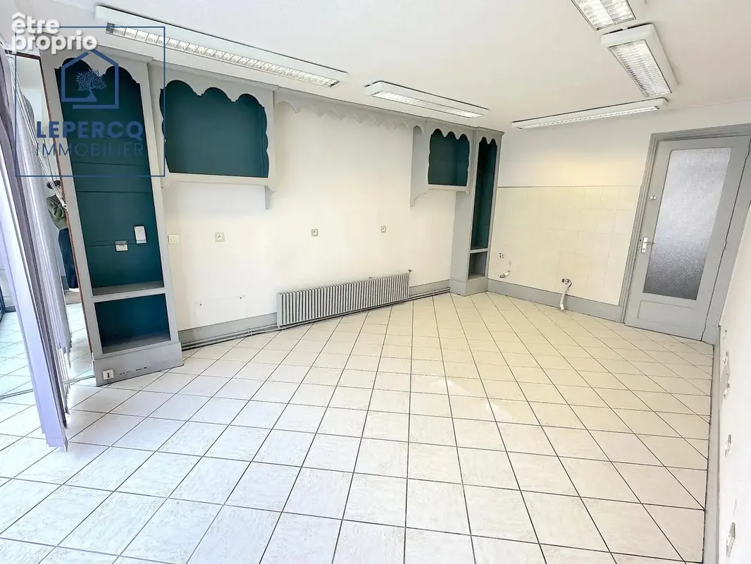 Immeuble - Centre-ville Villers-Cotterêts - photo 2