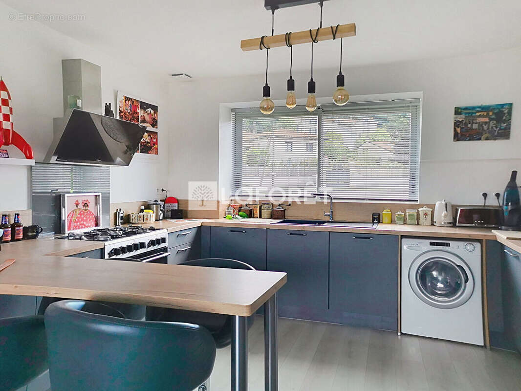 Appartement à REYRIEUX