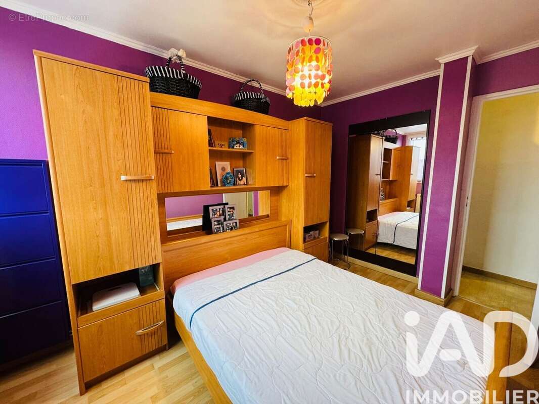 Photo 8 - Appartement à SAINTE-GENEVIEVE-DES-BOIS