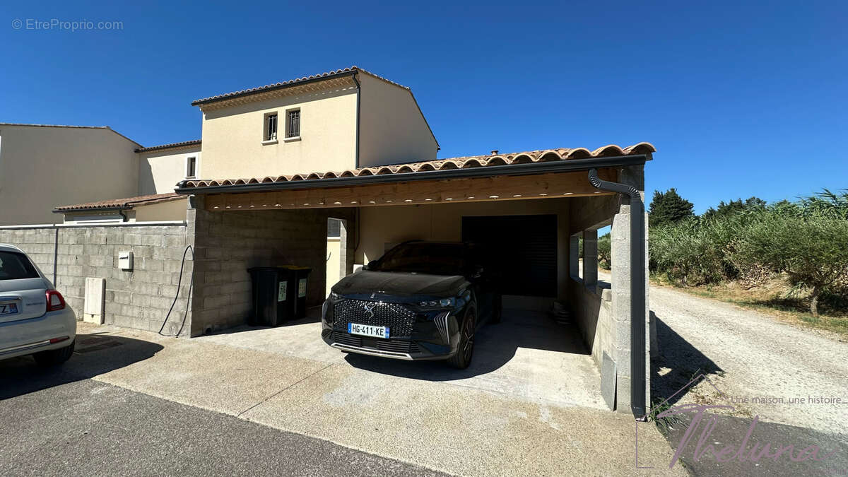 Villa récente 3 chambres avec terrasse et carport - photo 3