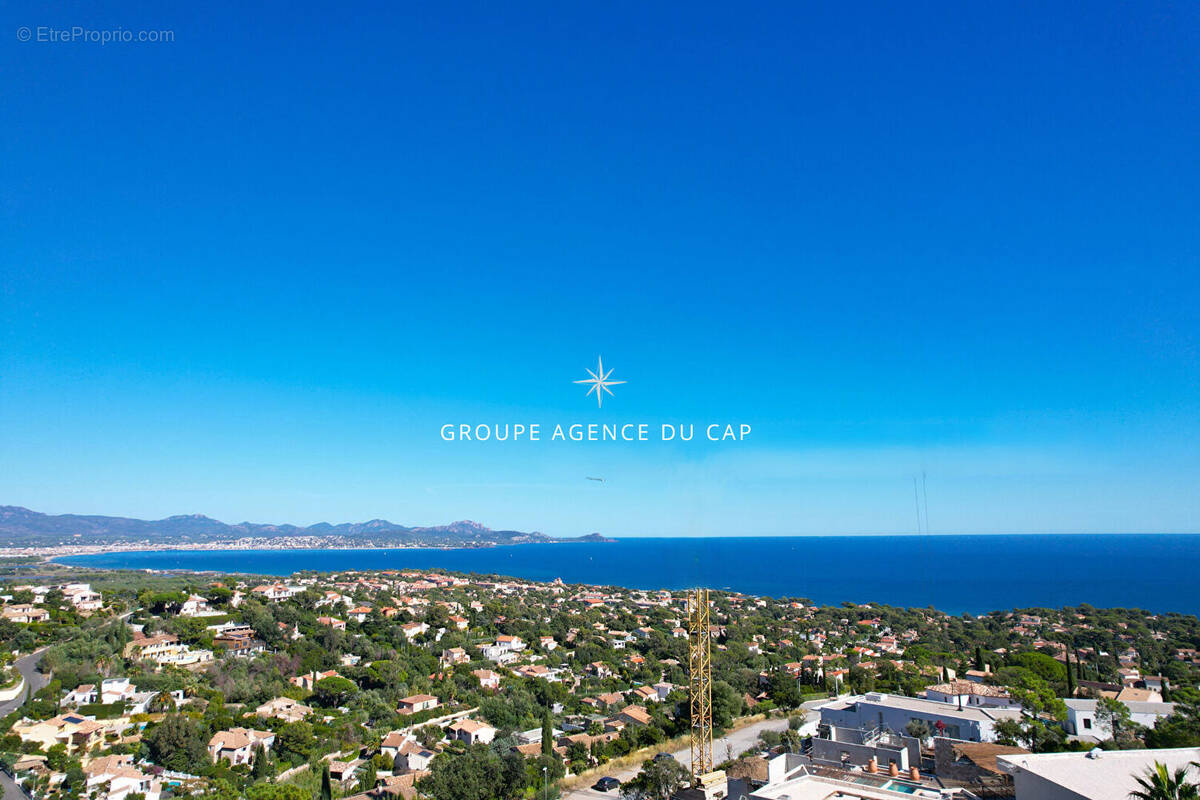 Terrain à LES ISSAMBRES