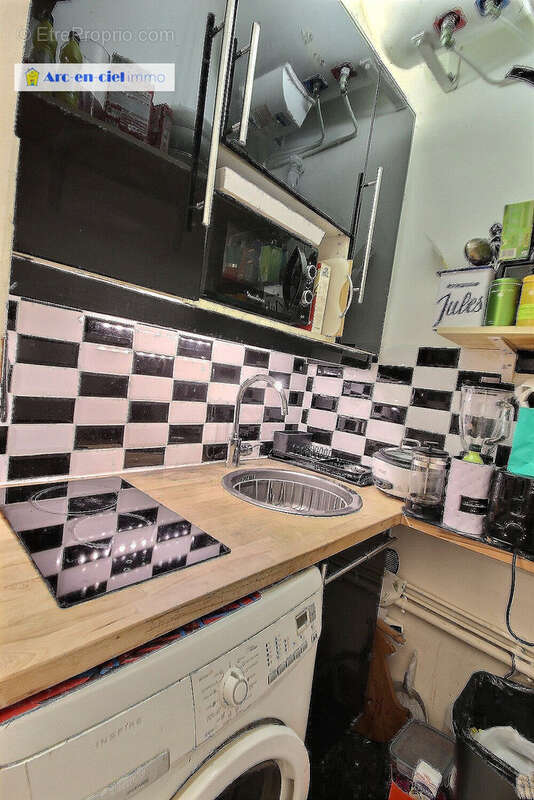 Appartement à PARIS-3E