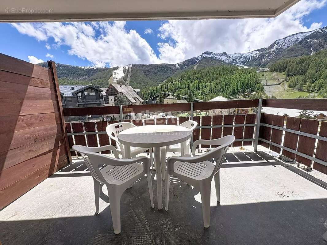 Appartement à SAINT-ETIENNE-DE-TINEE
