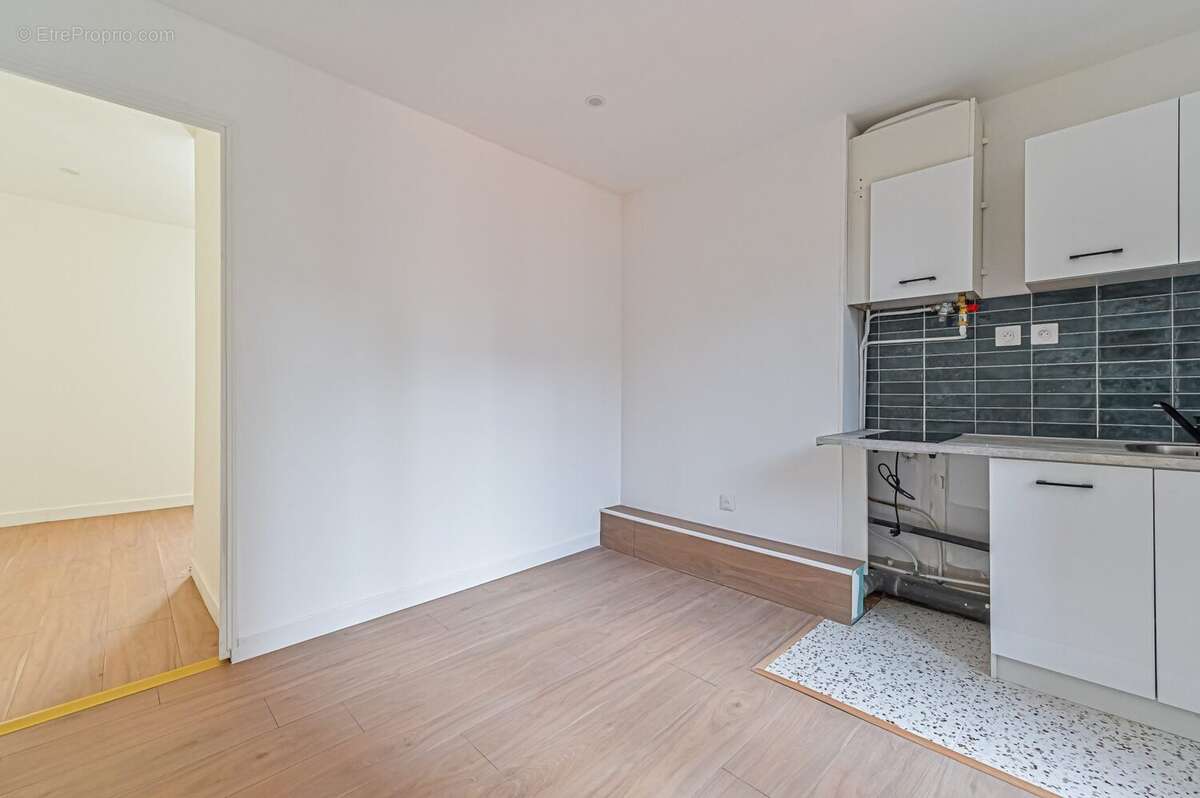Appartement 23 m² à Clichy  - photo 2