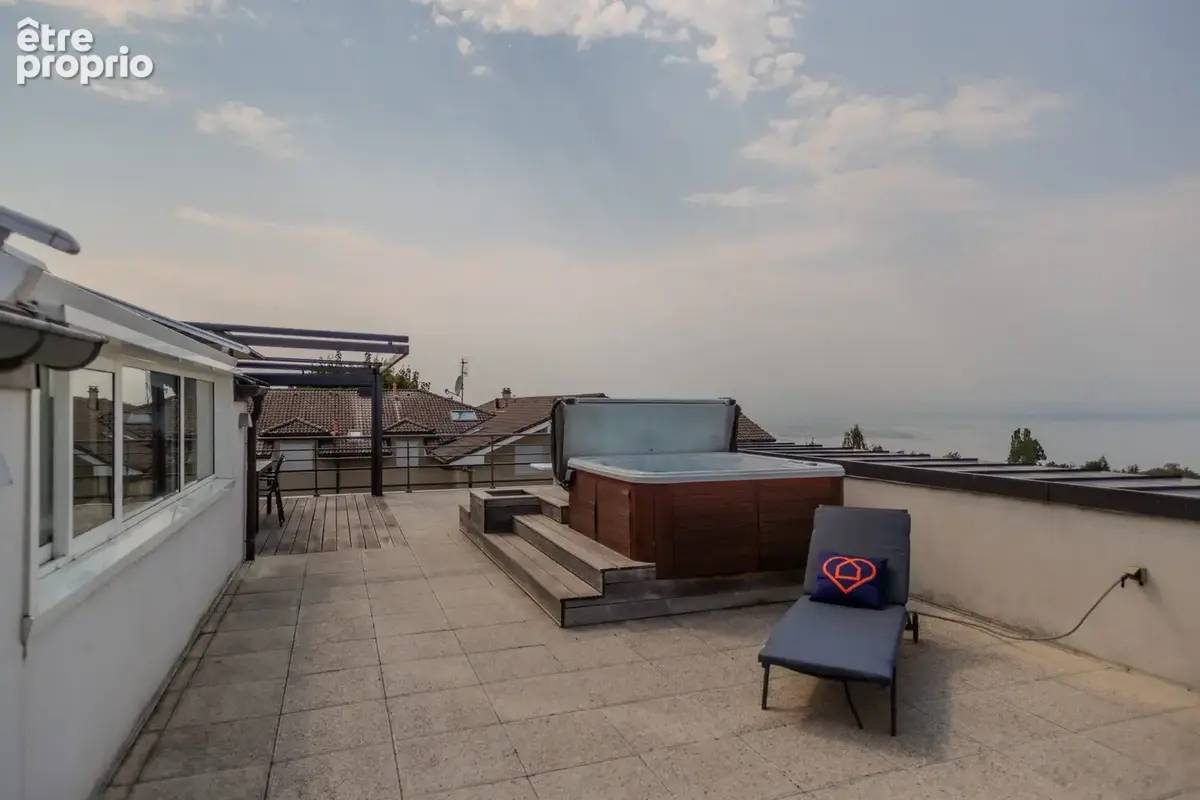 Appartement 94 m² à Evian-Les-Bains  - photo 2
