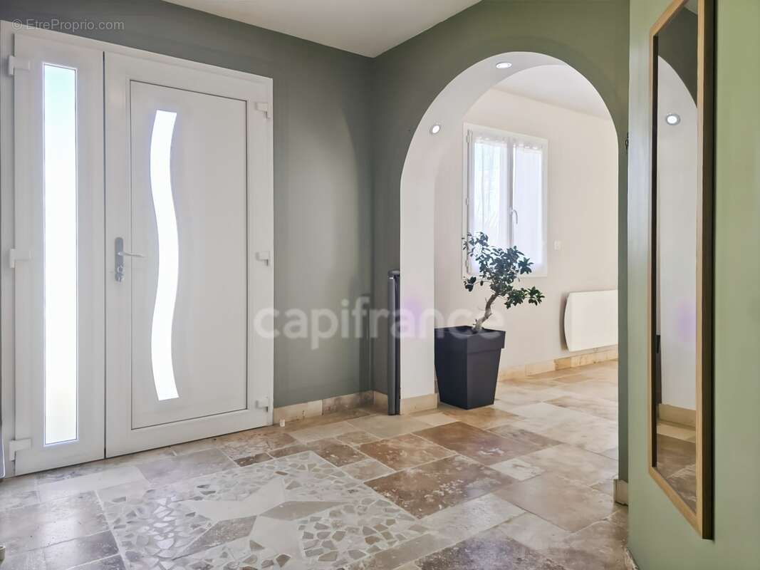 Pavillon contemporain de 151 m² avec 4 chambres dont une suite parentale à 10 min du Mans - photo 6