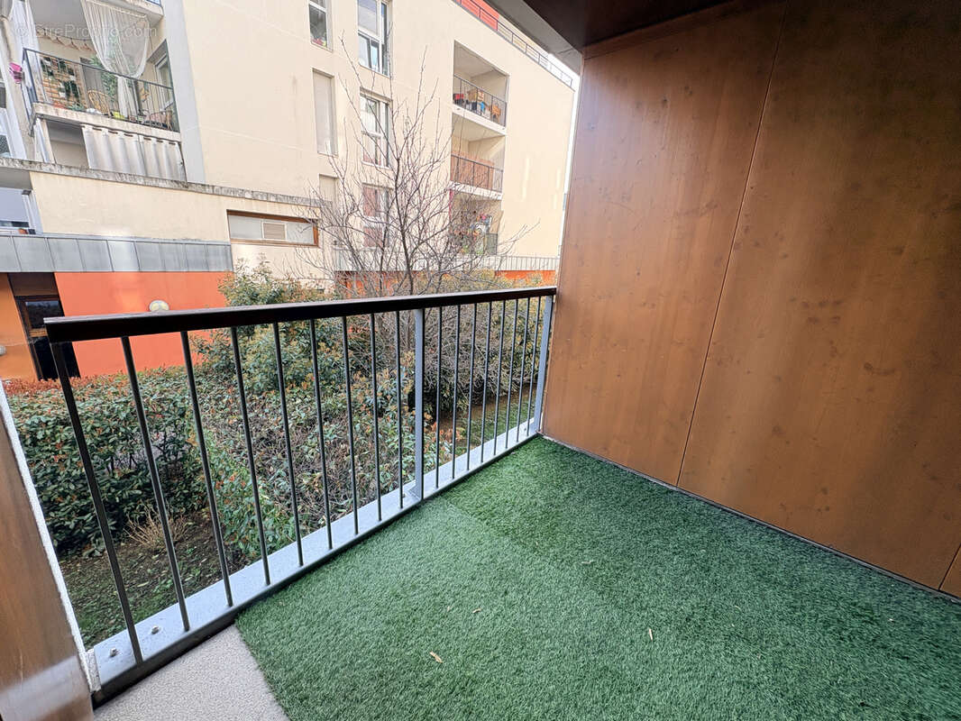 Appartement à LYON-8E