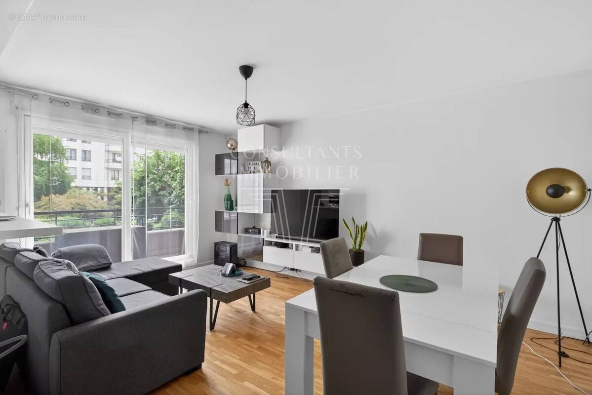 Appartement à LEVALLOIS-PERRET