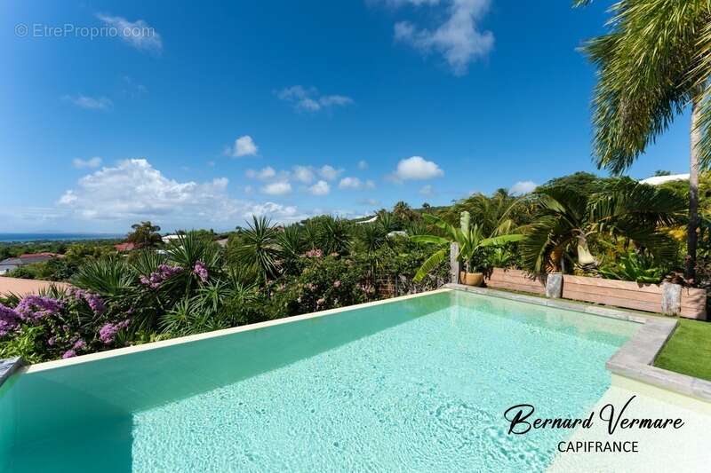 Maison à GRAND-BOURG