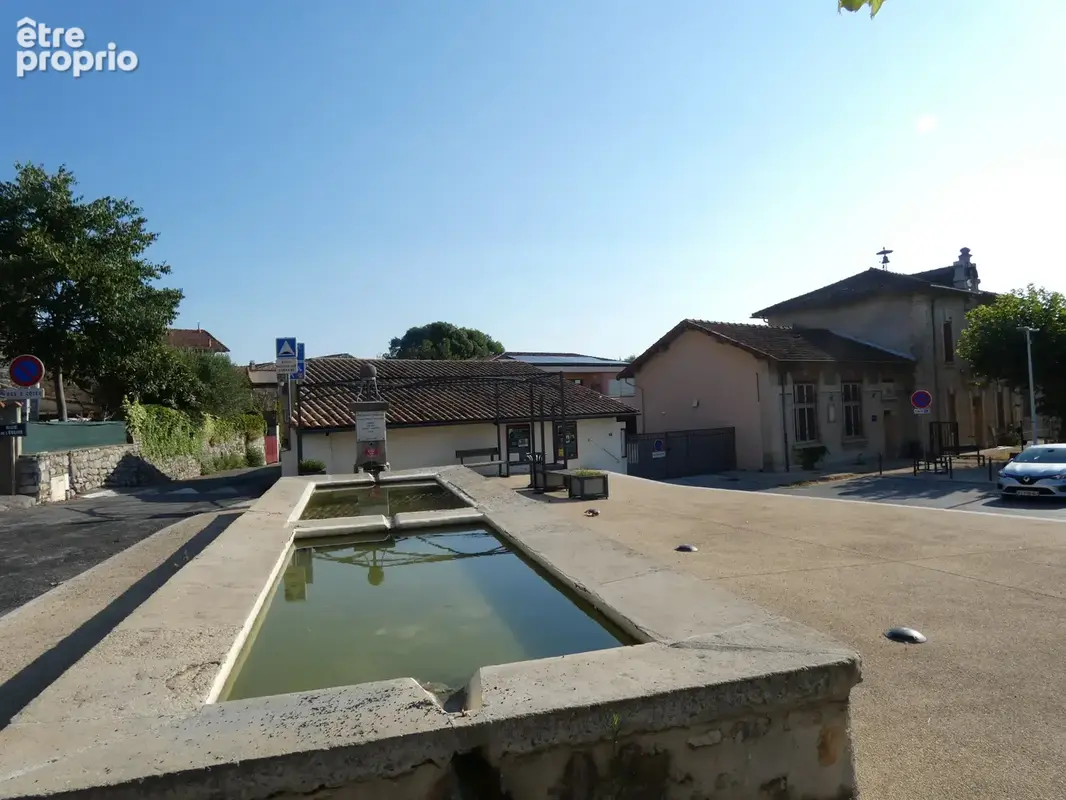 Bagard, centre du village , maison sur trois niveaux avec garage - photo 15