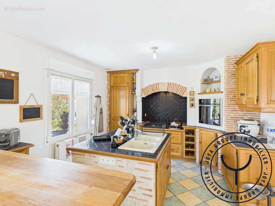Maison 174 m² à Maizieres-La-Grande-Paroisse  - photo 5