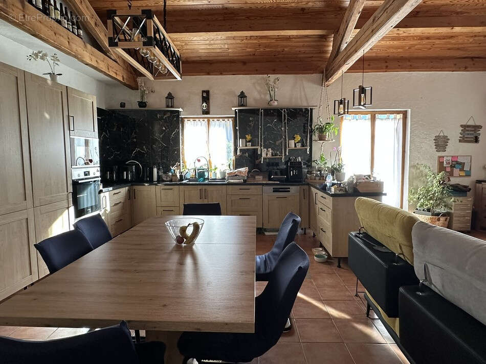 Maison à ROQUEBILLIERE