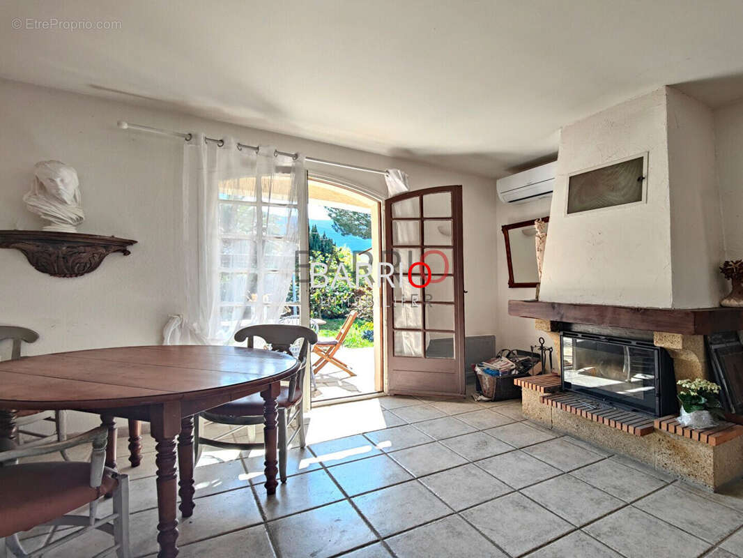 Maison à LAROQUE-DES-ALBERES