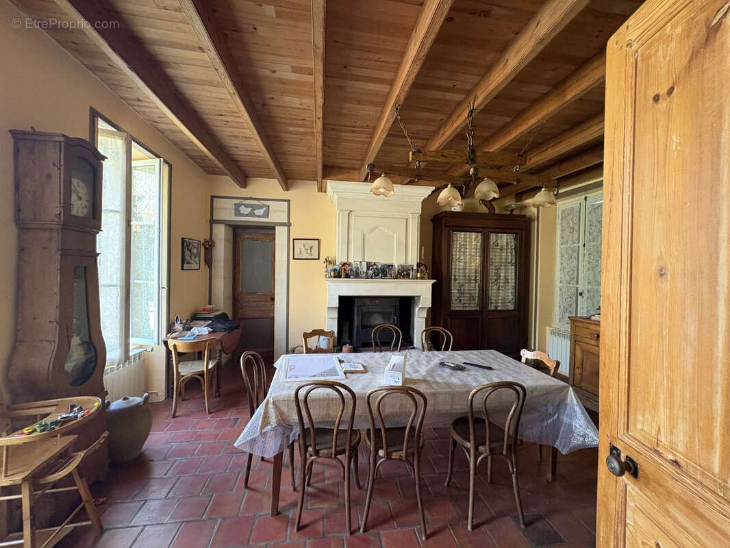 Maison à SAINT-SAVINIEN