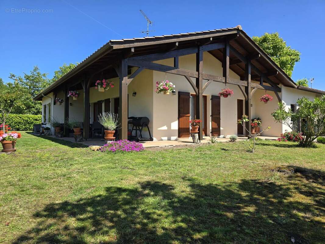 Maison à VIELLE-SAINT-GIRONS