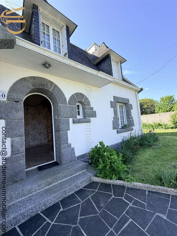 Maison à AUDIERNE