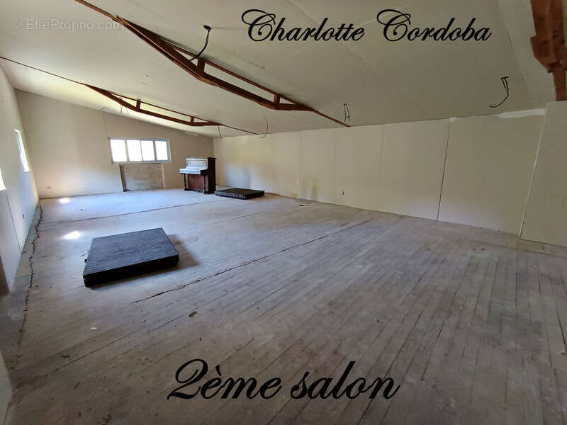 Maison à FEUGAROLLES