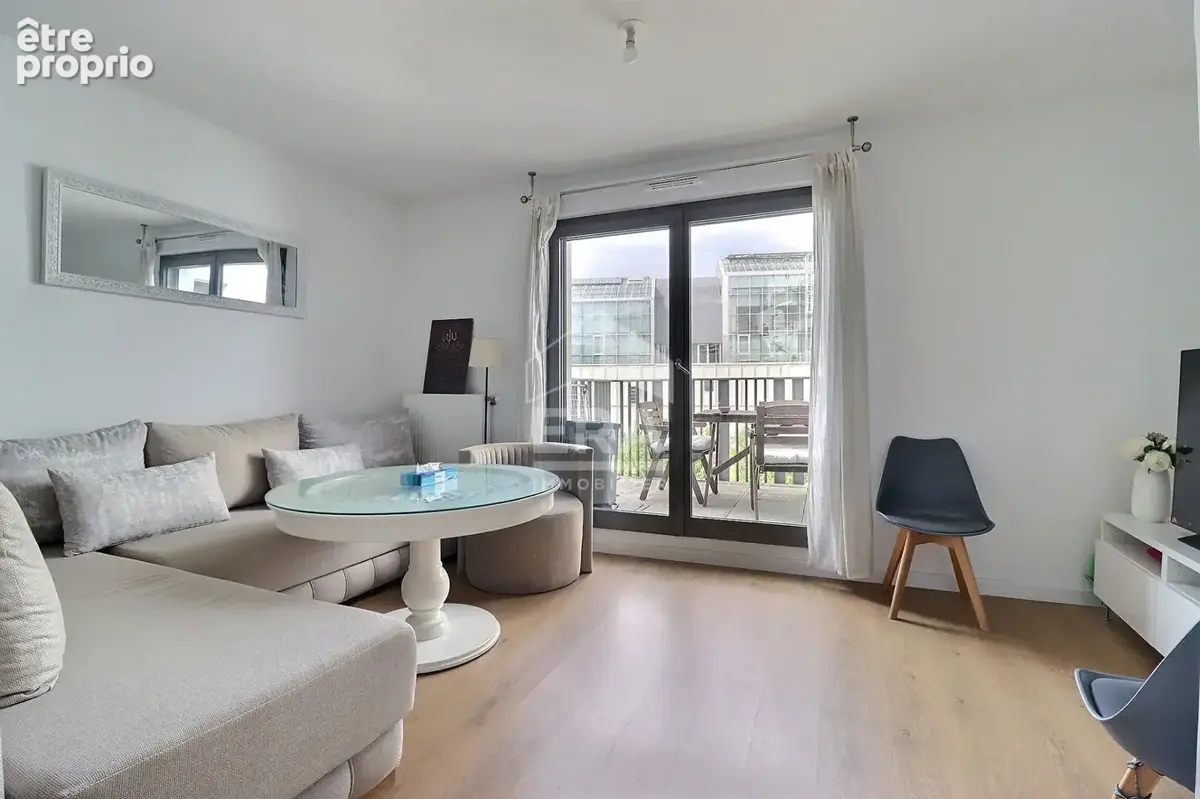 Appartement Colombes 3 pièces de 65 m² avec balcon et parking - Colombes (secteur Gare du Stade) - photo 2