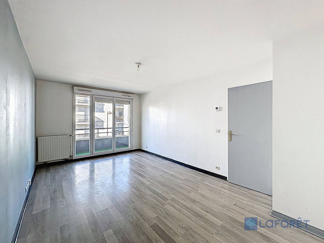 Appartement à BRETIGNY-SUR-ORGE
