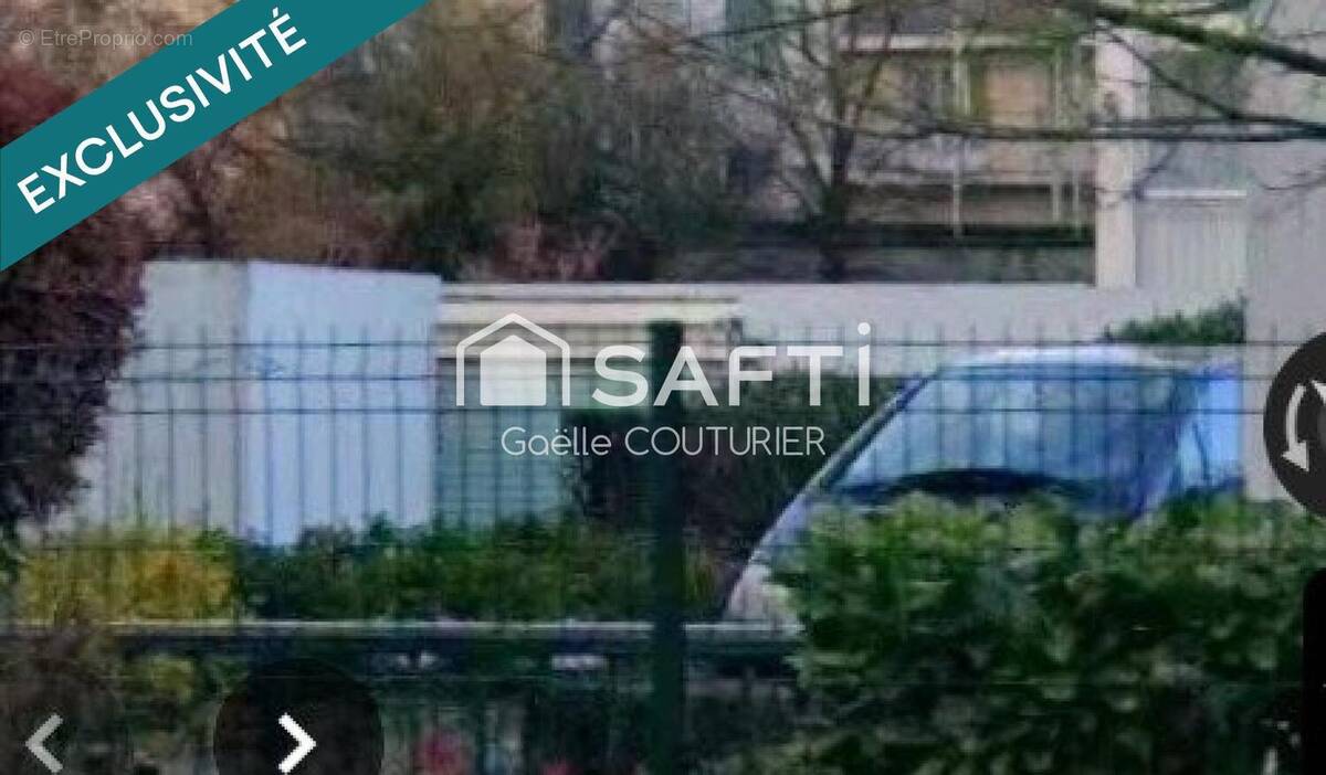 Photo 1 - Parking à VENISSIEUX