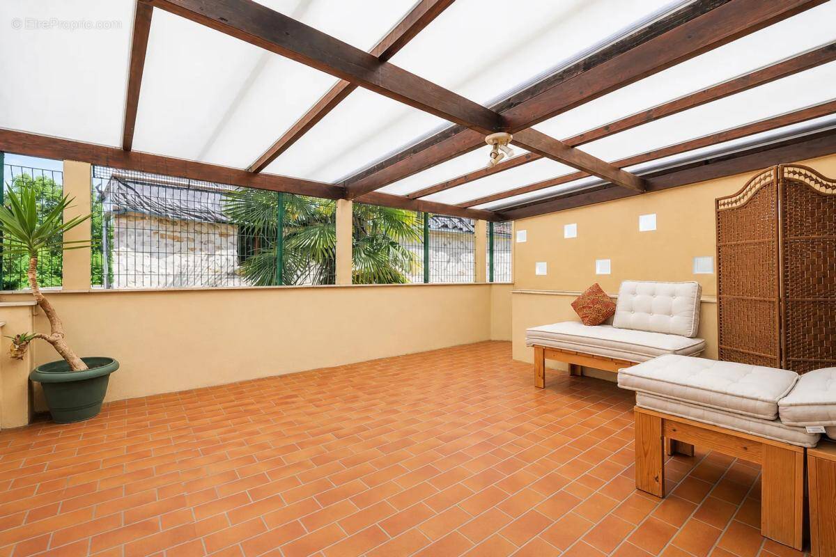 Maison à LINAS