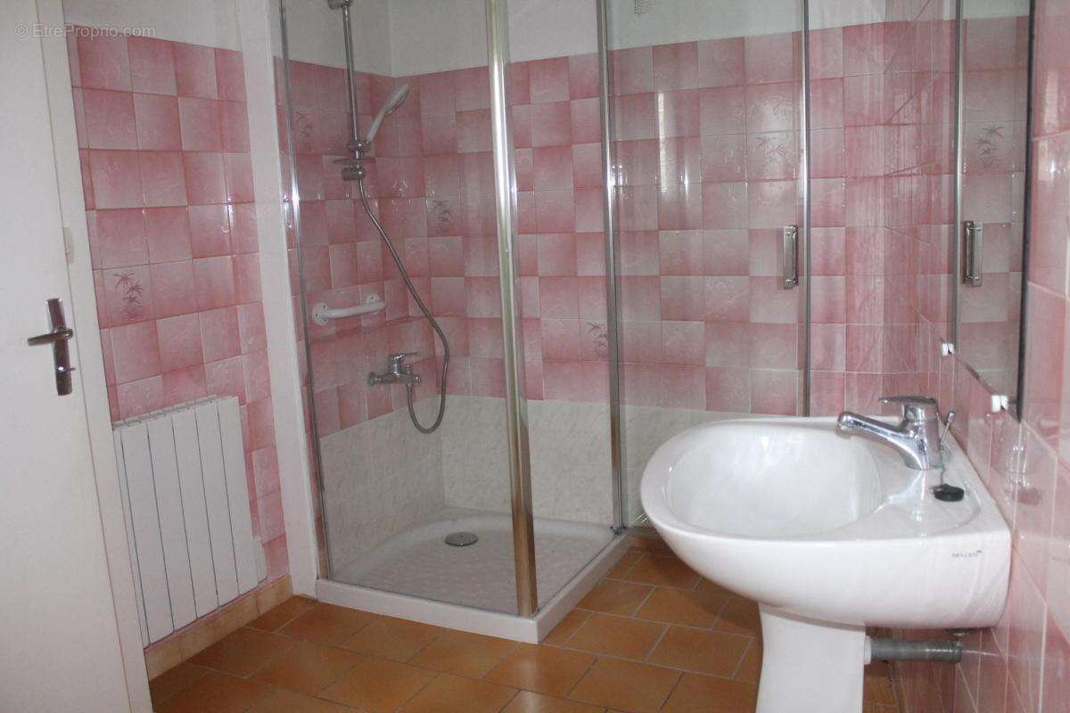 Appartement à FRESNAY-SUR-SARTHE