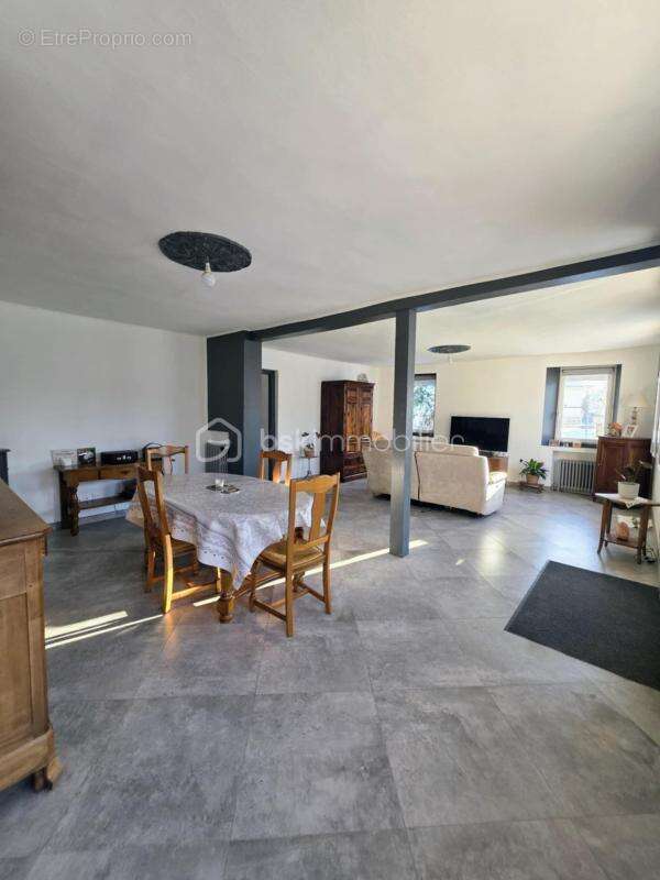 Maison de bourg de 190m2 avec terrain et Garage - photo 4