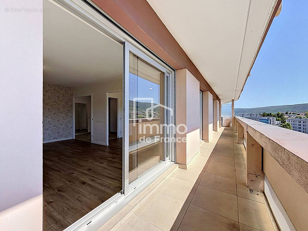 Appartement à OYONNAX