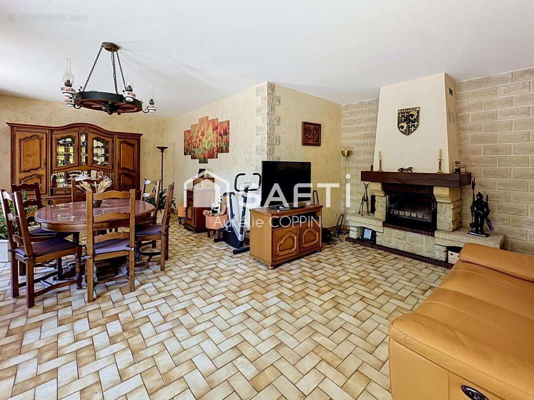 Maison 120 m² à Tignieu-Jameyzieu  - photo 6