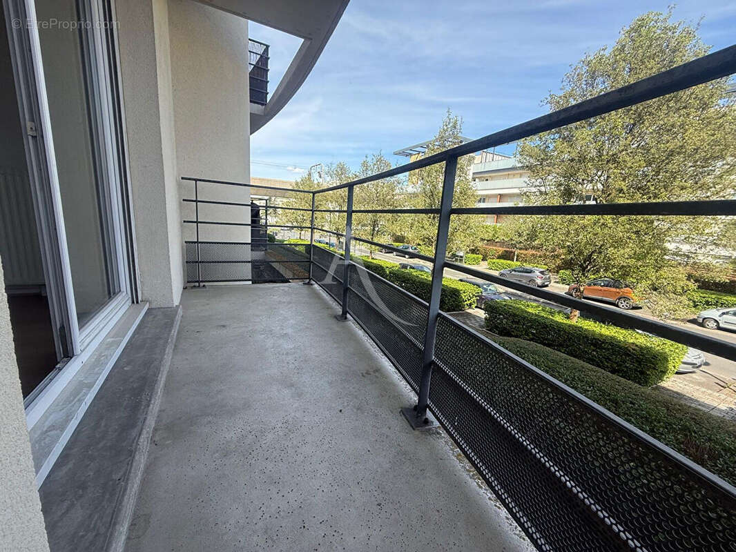 Appartement à LOGNES