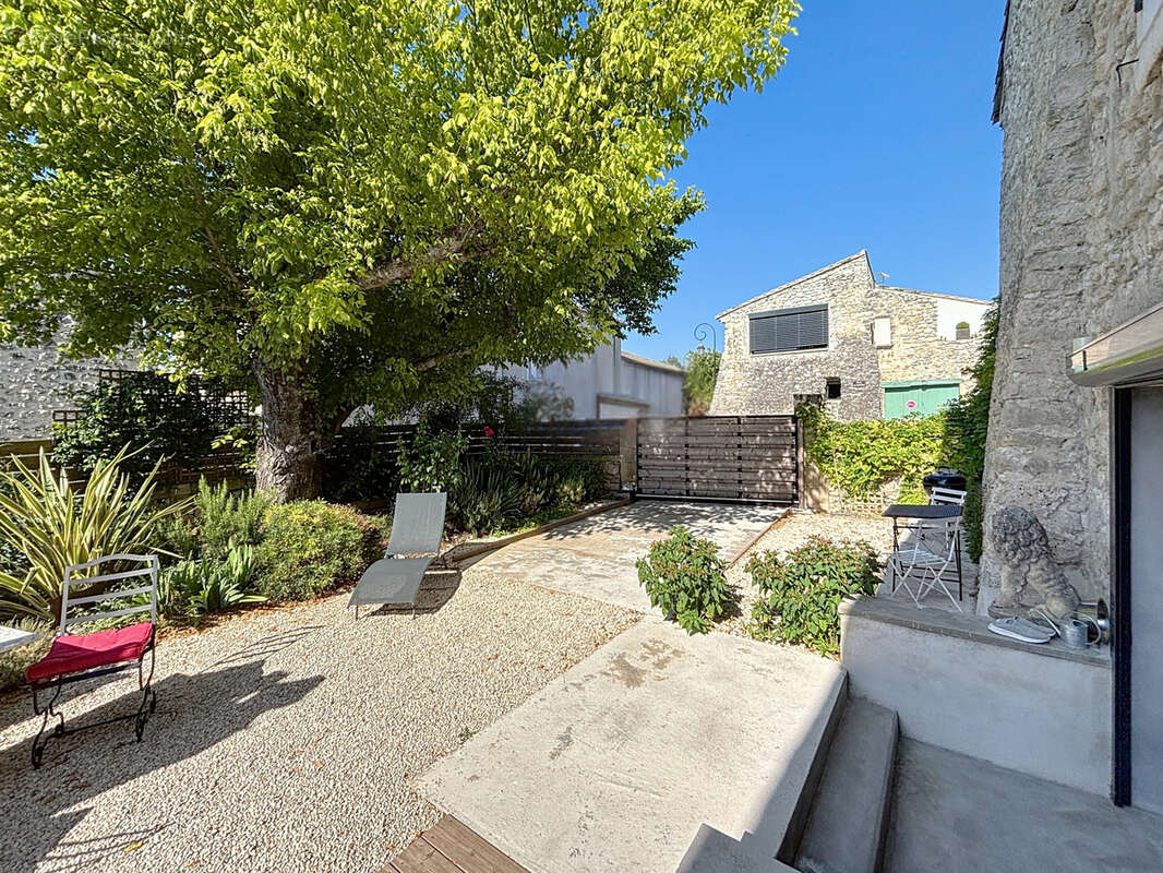Maison à GRIGNAN