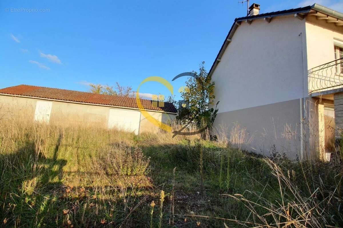 Maison à SAINT-DOULCHARD