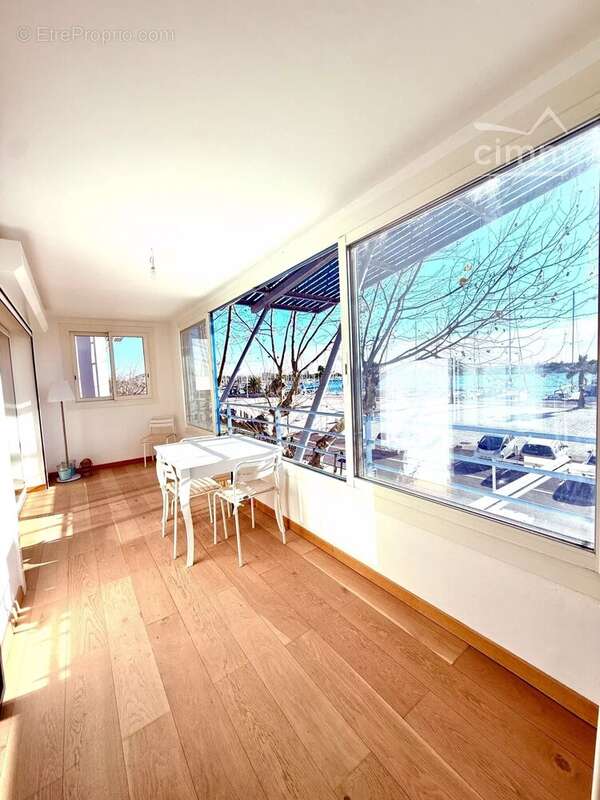 Maison à PORT-SAINT-LOUIS-DU-RHONE