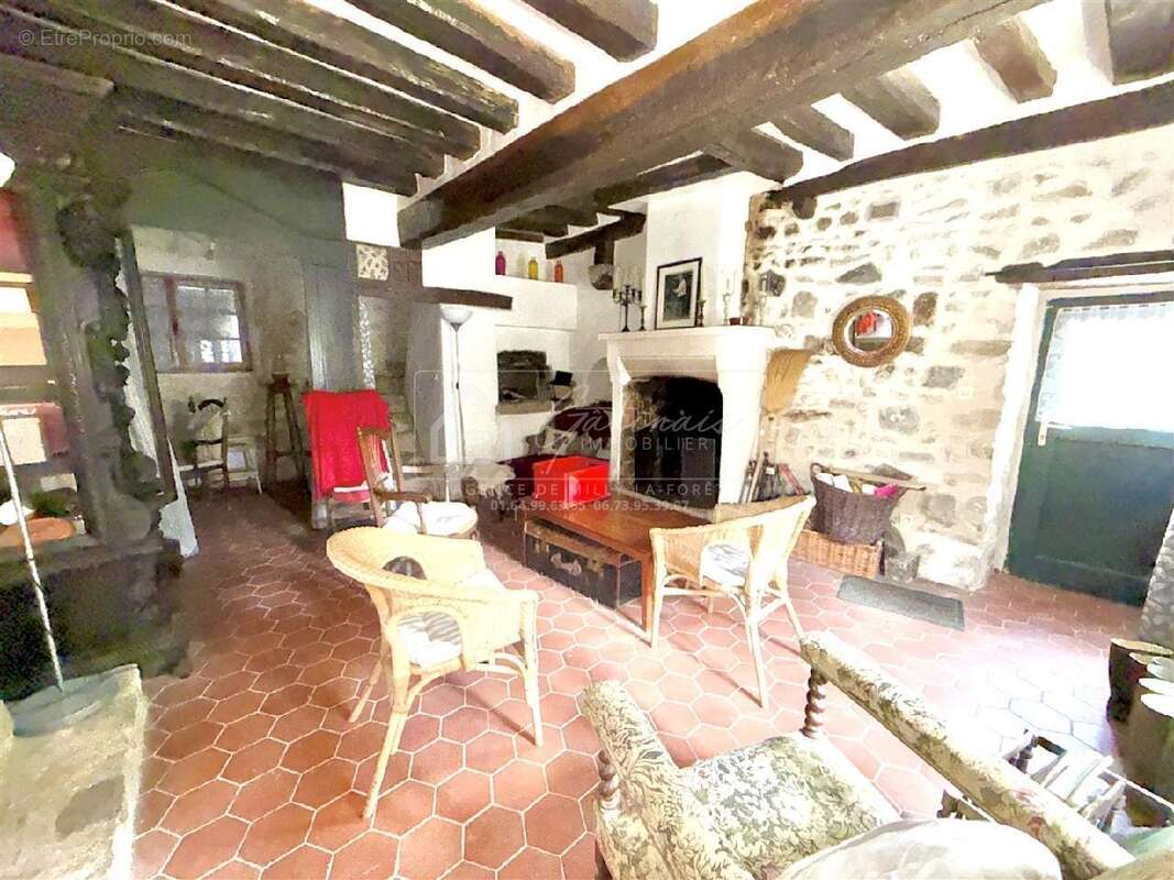 Maison à VAYRES-SUR-ESSONNE