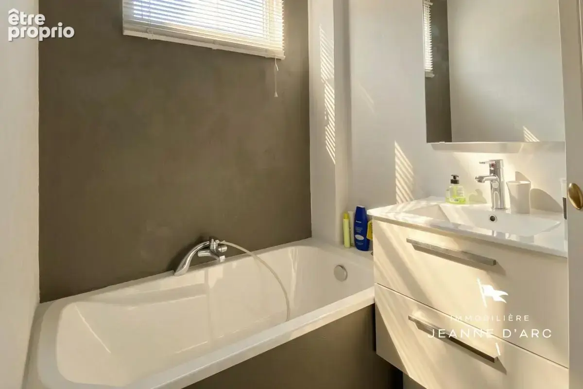 Le chesnay – limite versailles – maison ancienne avec jardin – 3 chambres - photo 10