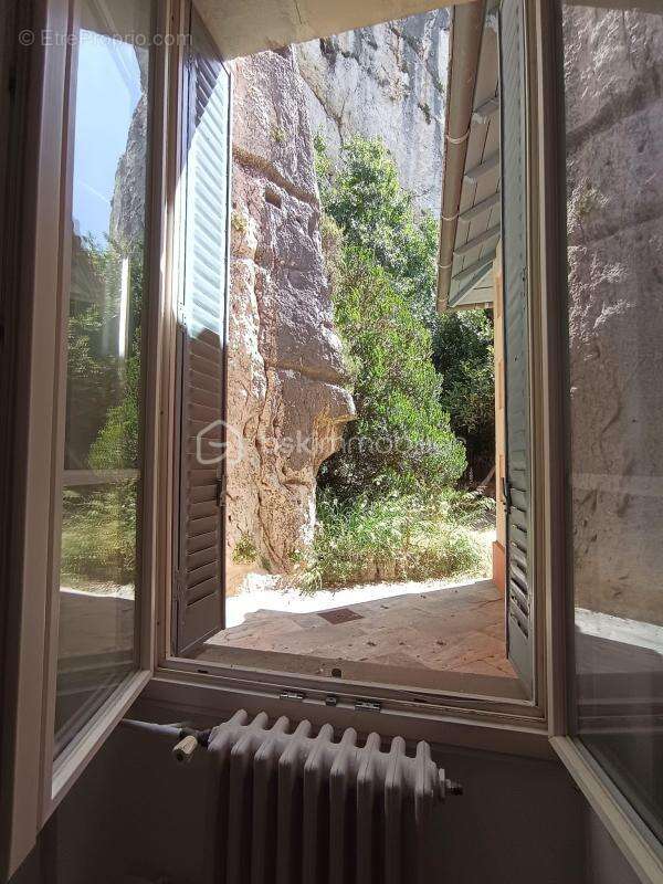 Maison Bourgeoise 140m2 plain pied à flanc de la colline Saint Jacques - photo 4