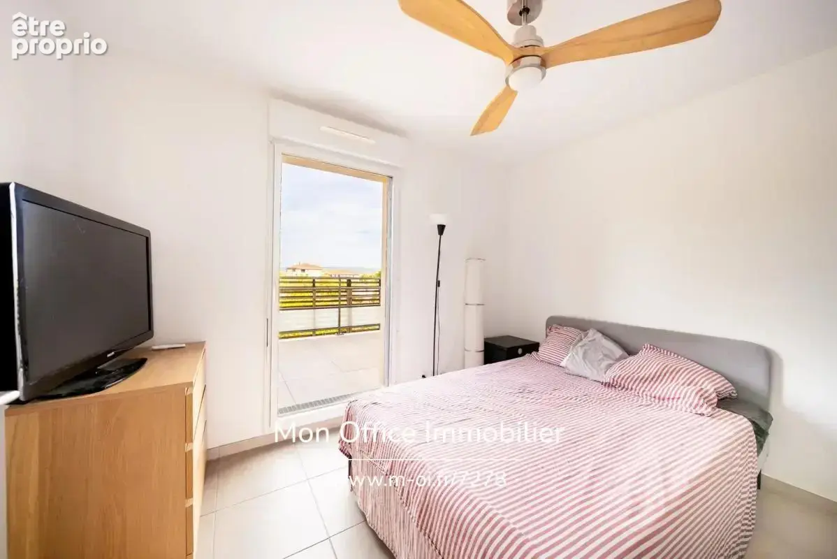 Référence : 7278-TLE - Aix en Provence - Bel Appartement 5 pièces - Terrasse - Vue Sainte victoire - 2 Stationnements - Ascenseu - photo 15