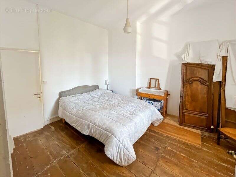 Maison à SAINT-CLAR