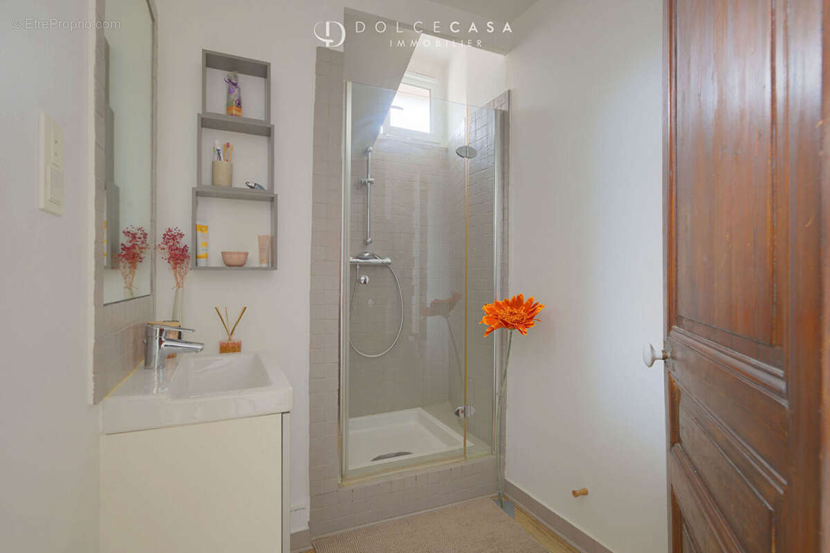 Maison à LE PERREUX-SUR-MARNE