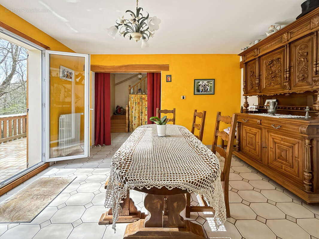 Maison à GRISY-LES-PLATRES