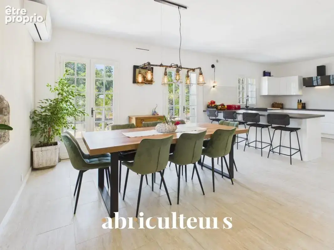 Peymeinade – Bastide provençale de 345 m² avec vue panoramique - photo 9