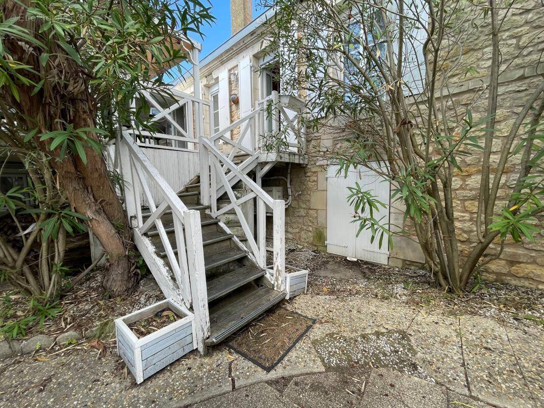 Maison à PORT-DES-BARQUES