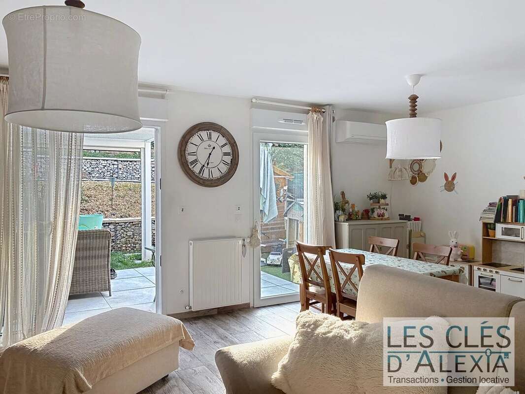 Appartement à LOIRE-SUR-RHONE