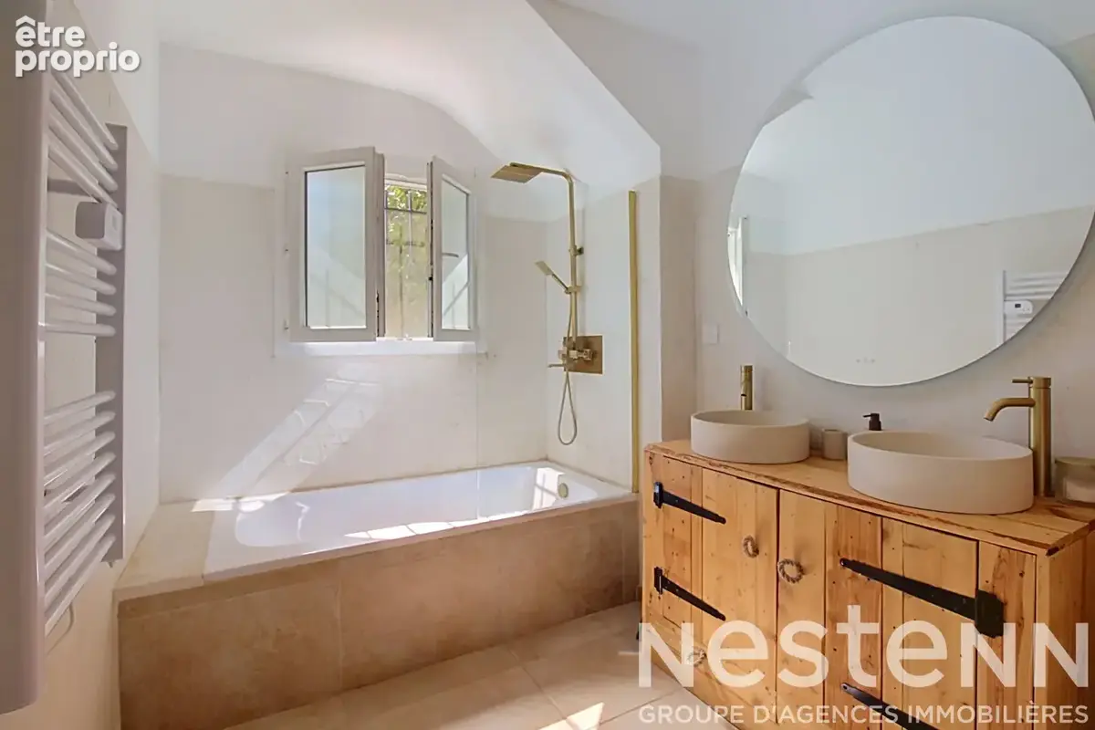 A VENDRE - Maison Vidauban 122 M² , 4 chambres, piscine, grand garage . - photo 9