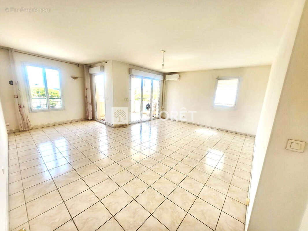 Appartement La Seyne Sur Mer 4 pièce(s) 95 m2 - photo 4