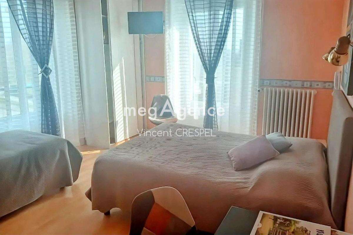Hôtel Bar Restaurant 450m2 à vendre, potentiel exceptionnel - photo 8
