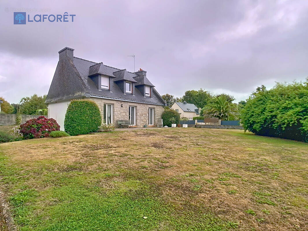 Maison à GUIDEL