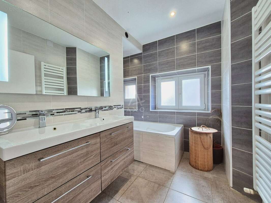 Appartement 92 m² à Amneville  - photo 9