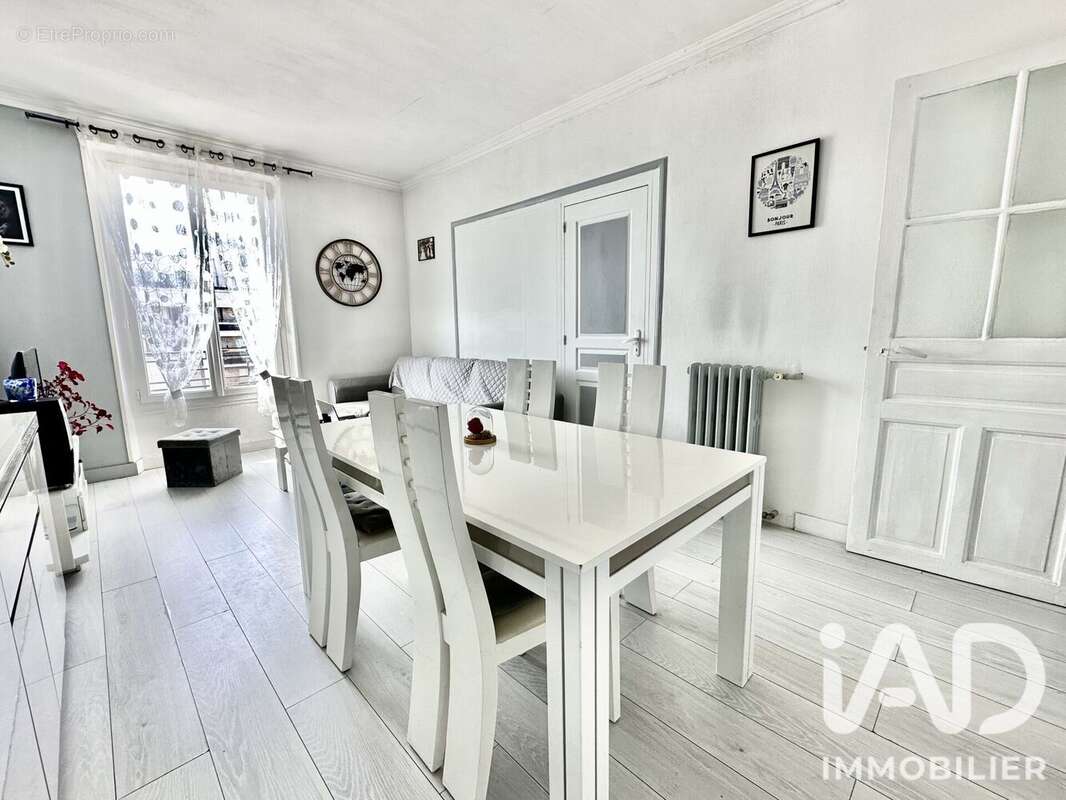 Photo 2 - Appartement à CHOISY-LE-ROI