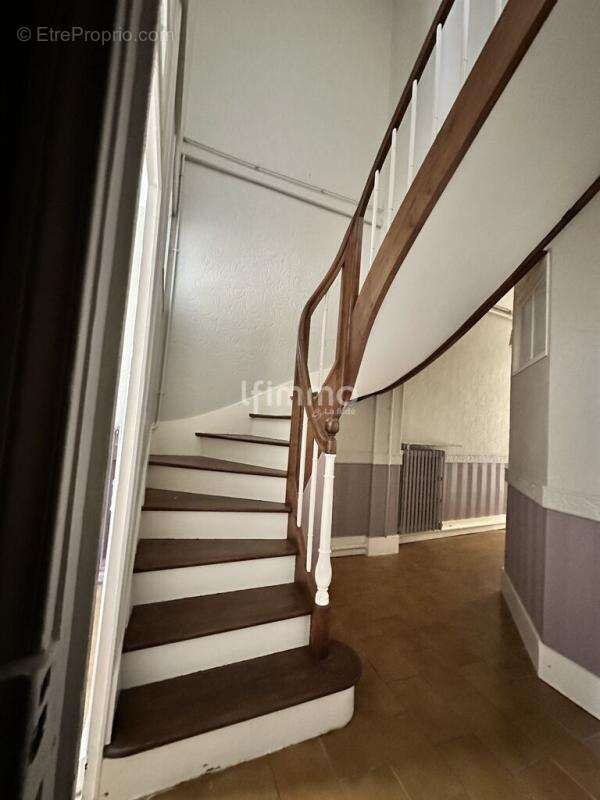 Charmente maison de ville - 41800 Montoire sur-le-loir - photo 11